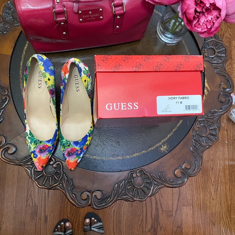 Floral Pumps - image 4